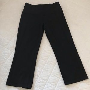 Lululemon Gather and Crow Crops